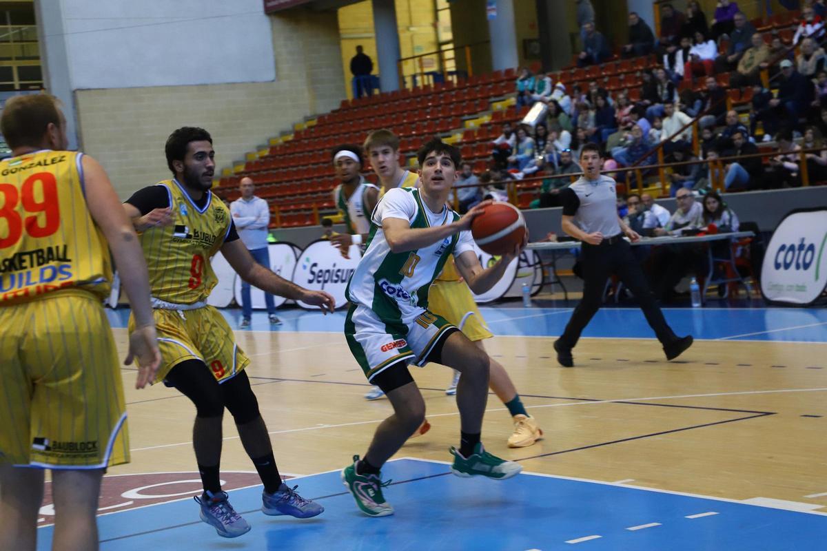 Coto Córdoba Baloncesto-Portuense: el partido de Liga EBA en imágenes