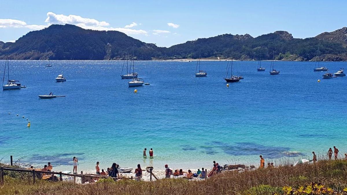 Las Islas Cíes cuelgan el cartel de lleno por tierra y mar para el día del eclipse