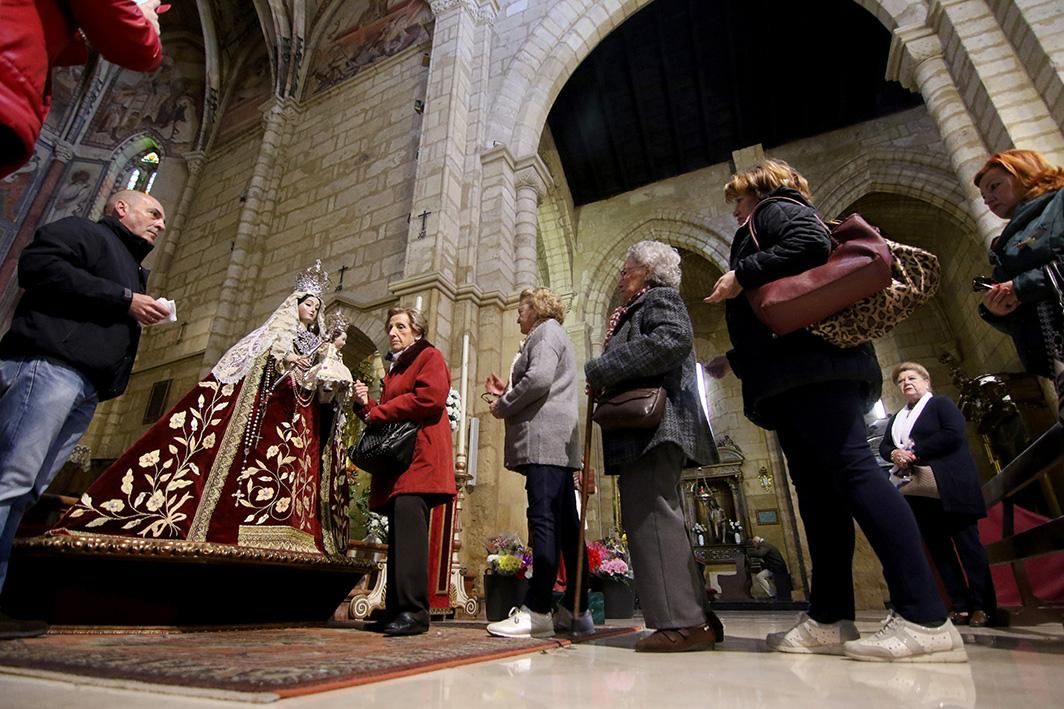 Devoción en torno a la Virgen de los Remedios