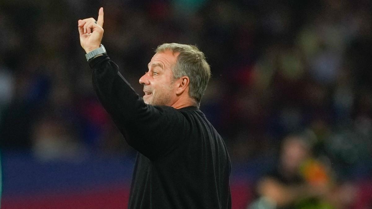 Hansi Flick: "Estamos trabajando para alcanzar el nivel del PSG"