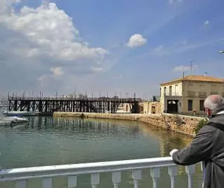 La reforma de las Eras de la Sal demolerá la oficina de turismo y acogerá el museo flotante