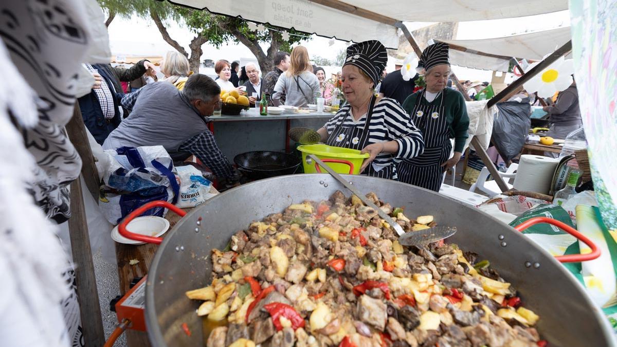 Todas las imágenes del concurso de 'Frita de Porc' de Sant Jordi