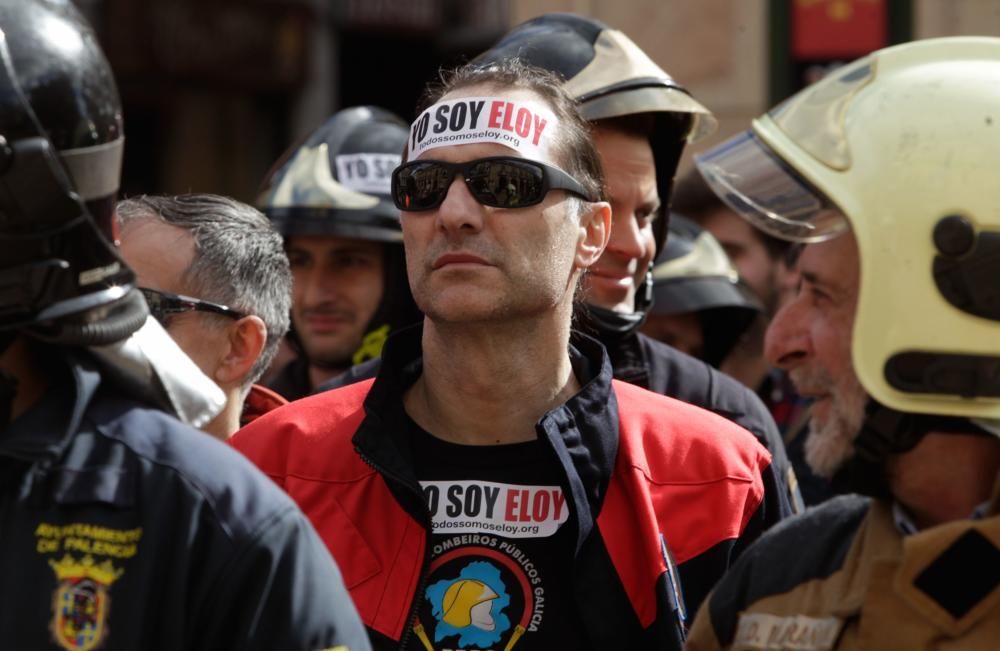 Manifestación de bomberos de toda España en Oviedo por Eloy Palacio