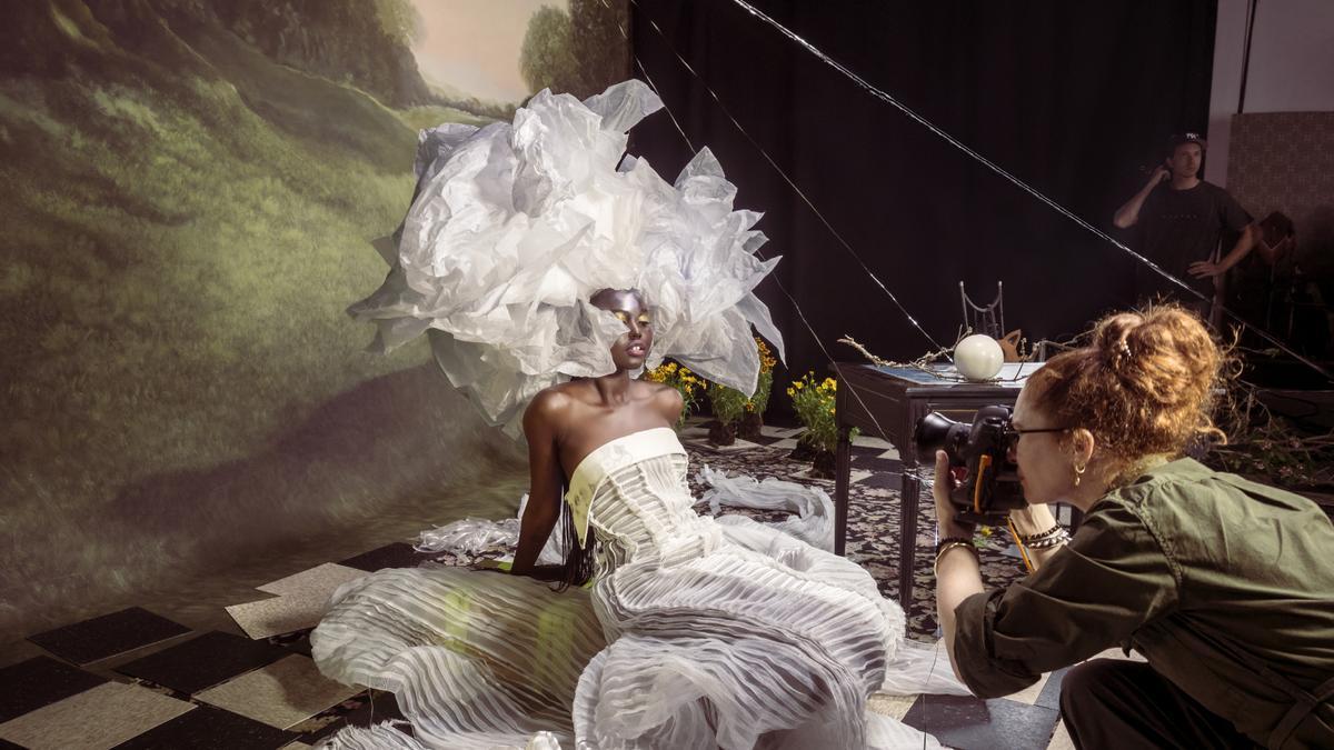 Las "musas" que han inspirado Emma Summerton para el calendario Pirelli