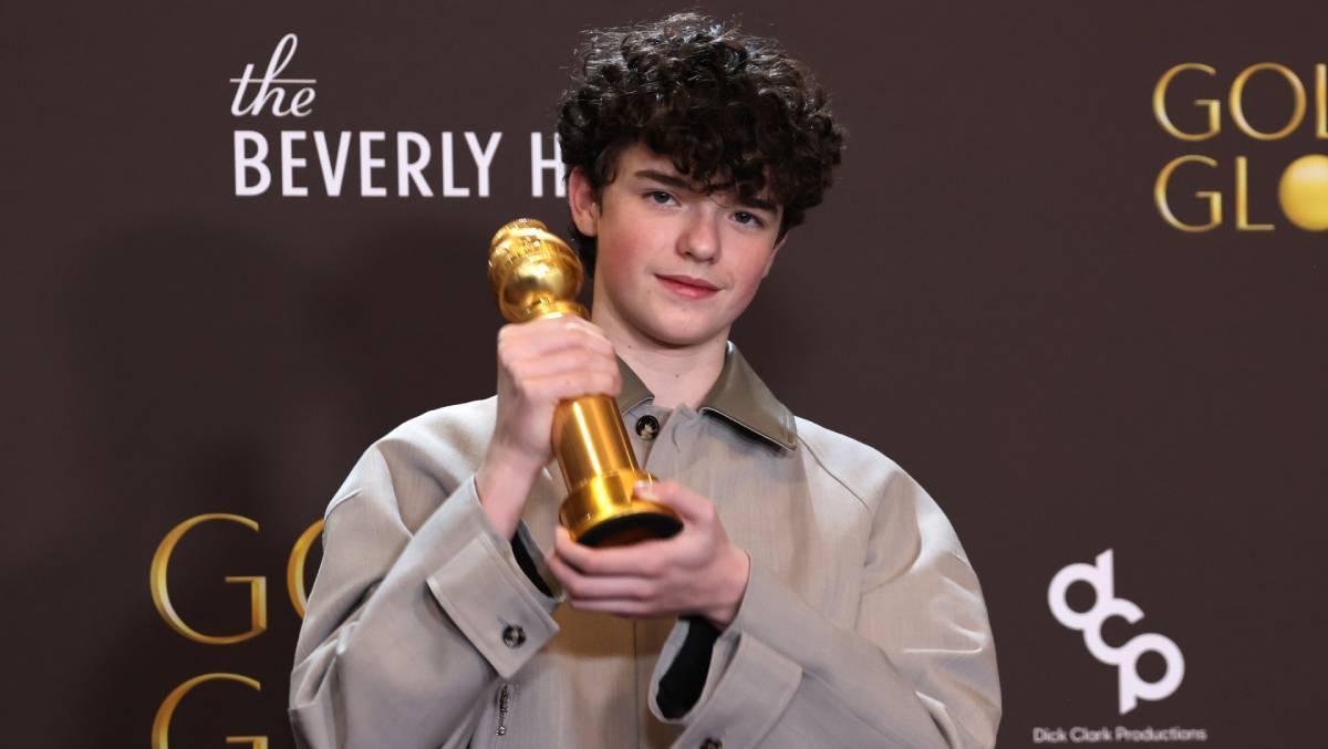 Owen Cooper, de 'Adolescencia', con el premio al mejor actor de reparto de una serie