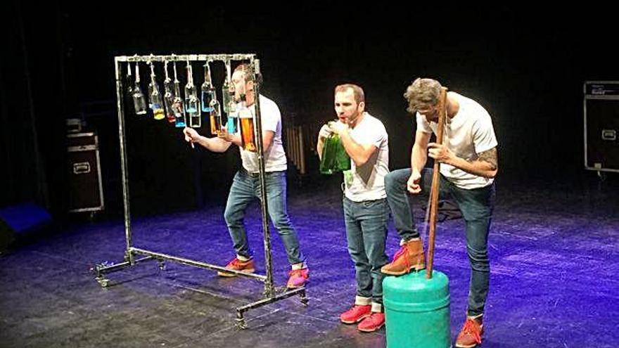 Botellas, bombos y tambores protagonizan el concierto de &quot;Odaiko&quot;