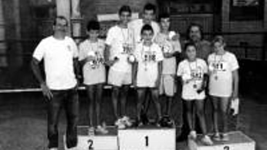 Pinseque vuelve a acoger su IV triatlón infantil-juvenil