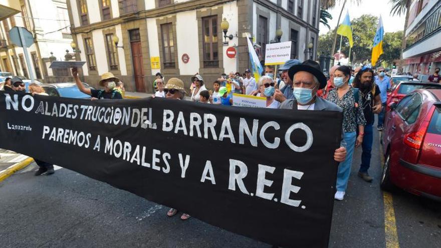 Manifestación contra Chira-Soria