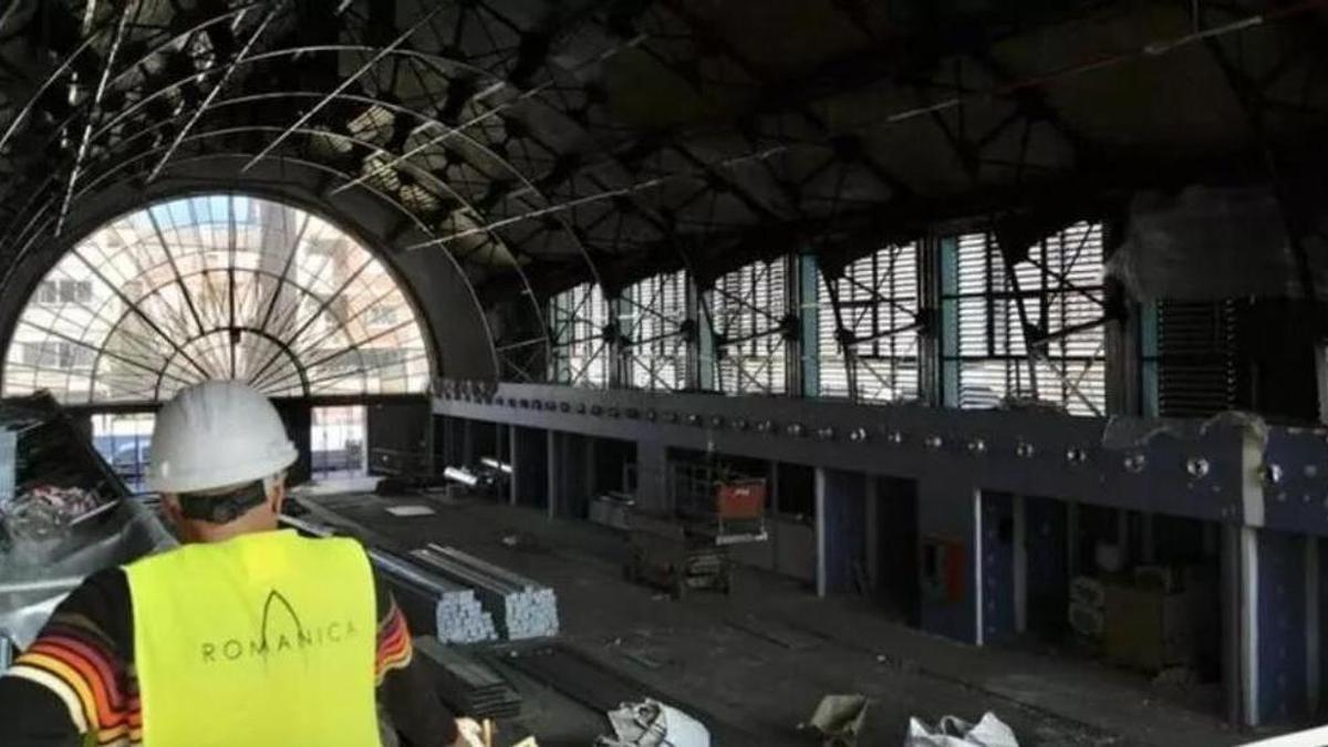 Obras en el interior del Mercado de Abastos antes de su paralización