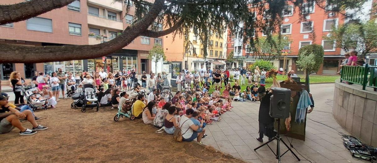 La cita con los títeres, en los Jardines del Ayuntamiento. | D. M.