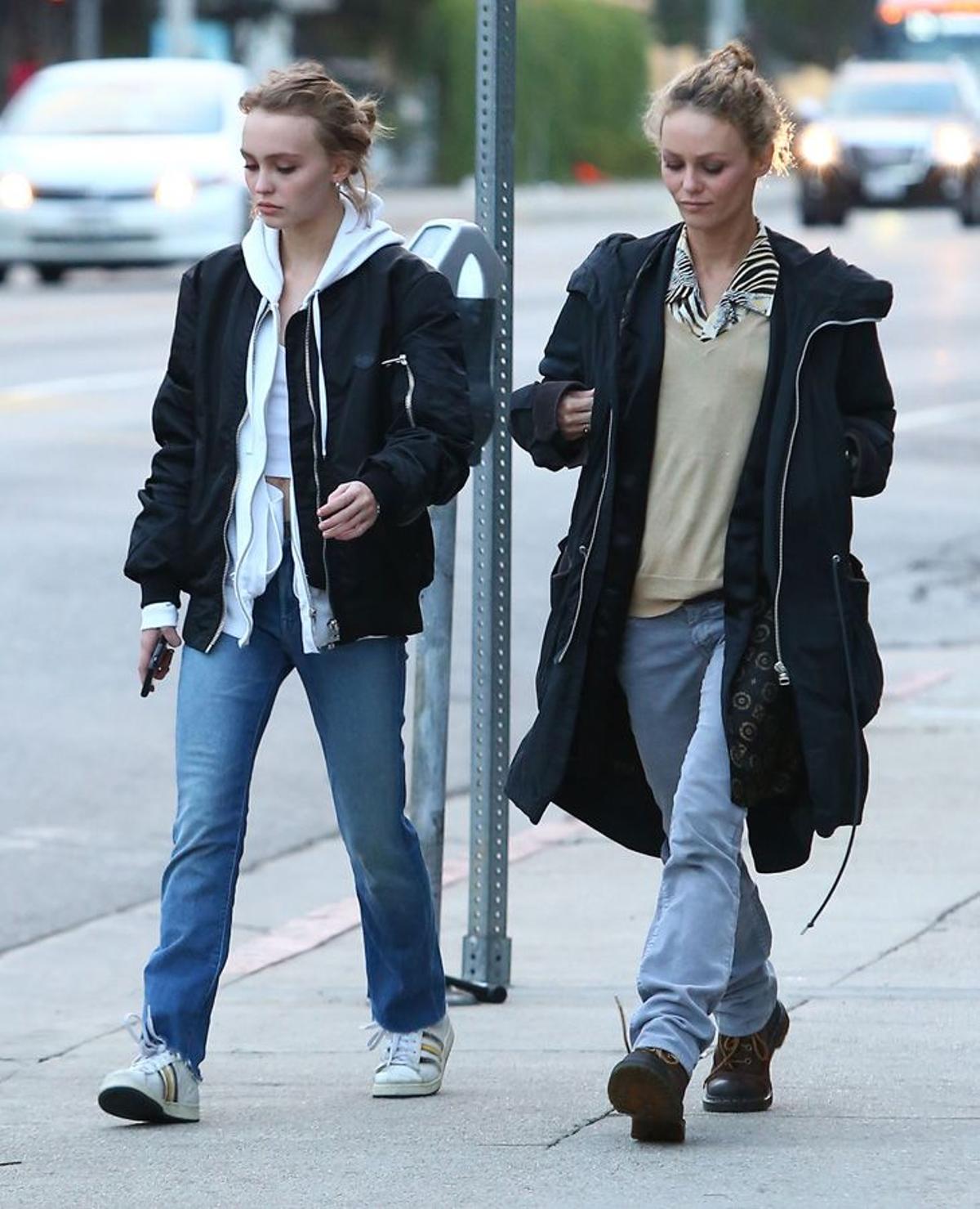 Lily-Rose Depp y Vanessa Paradis