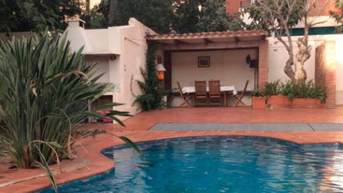 Vivienda con piscina en la localidad con la renta más alta de Catalunya.