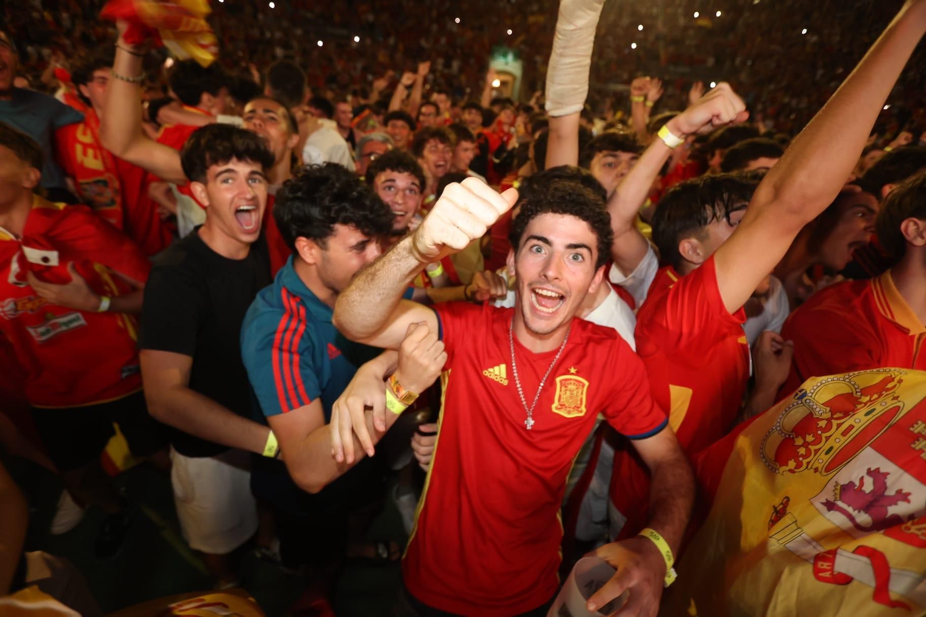 España gana la Eurocopa: Los alicantinos celebran la final de la Eurocopa