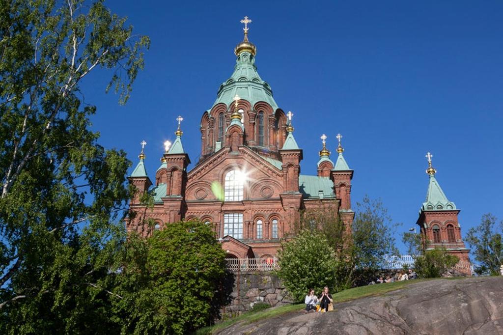 Catedral Uspenski, la iglesia más grande de Europa Occidental