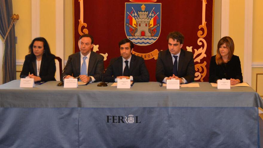 Susana Martínez Galdós, Concejala de Deportes, Ricardo Pérez Lama, Presidente Fundación Gadesport, José Manuel Rey Varela, Alcalde de Ferrol; Diego Calvo, Presidente de la Diputación de A Coruña; Ana Lago, Directora de Equiocio