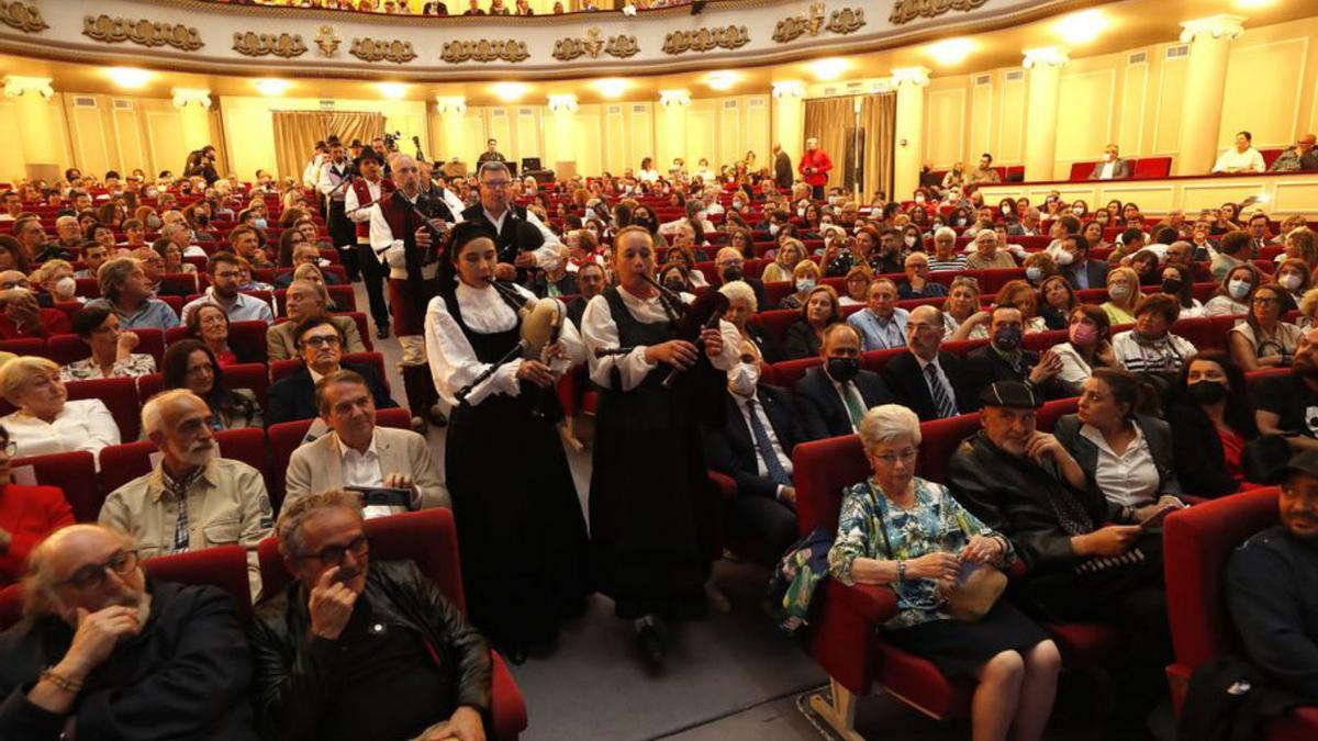 Acto en Vigo por el 40 aniversario de la organización. |   // RICARDO GROBAS