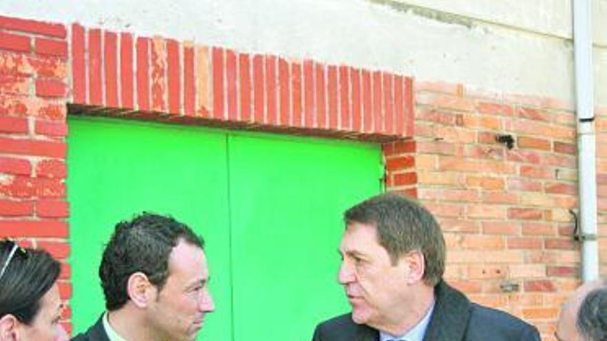 Martínez y Rodríguez, el martes,  en el Colegio de El Carbayu.