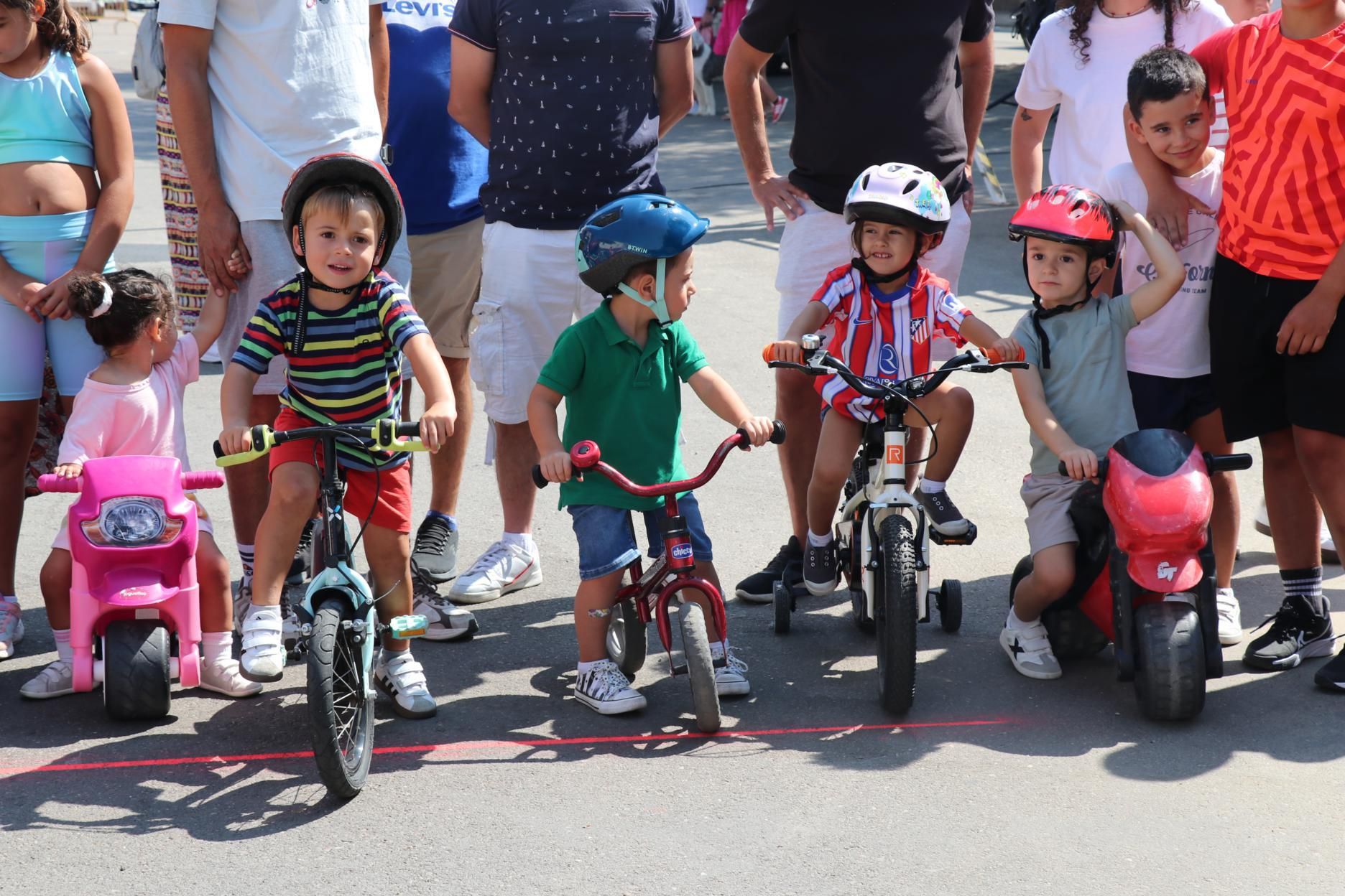 GALERÍA | Pedaladas festivas en Coreses