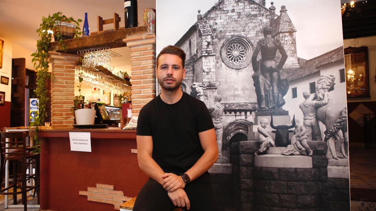 Jesús Murillo, en el bar Santa Marina.