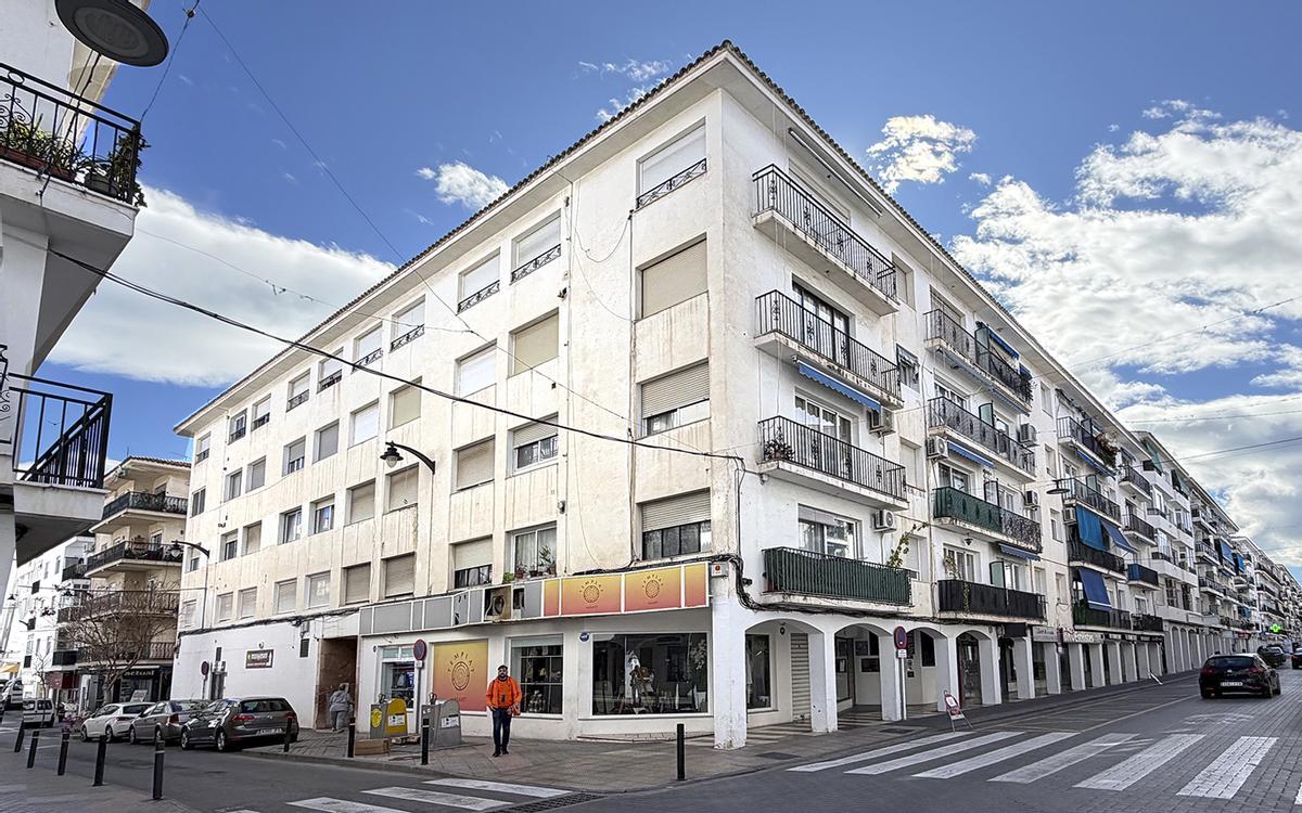 Edificio de la calle Metge Adolfo Quiles, 3 que será rehabilitado con el Plan de Barrios en Altea.