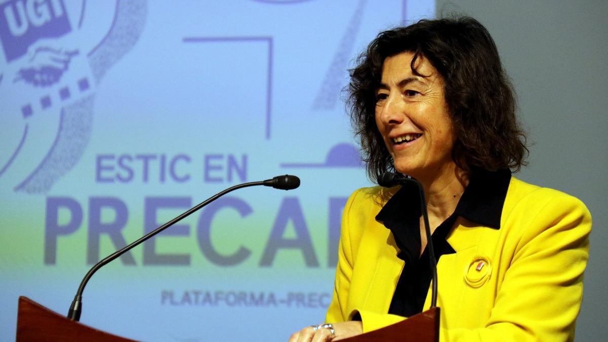La directora general d&#039;Igualtat de la Generalitat, Mireia Mata, durant la seva intervenció a la jornada sobre bretxa salarial organitzada per la UGT
