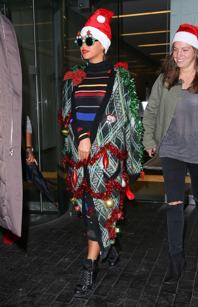 Beyoncé con look navideño