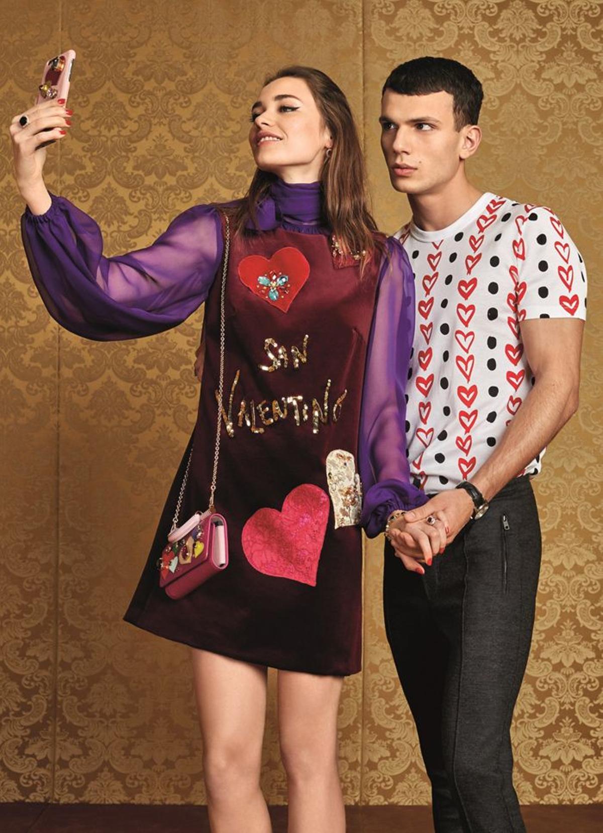 Vestido sin mangas con corazones bordados de la colección cápsula San Valentino de Dolce&amp;Gabbana.