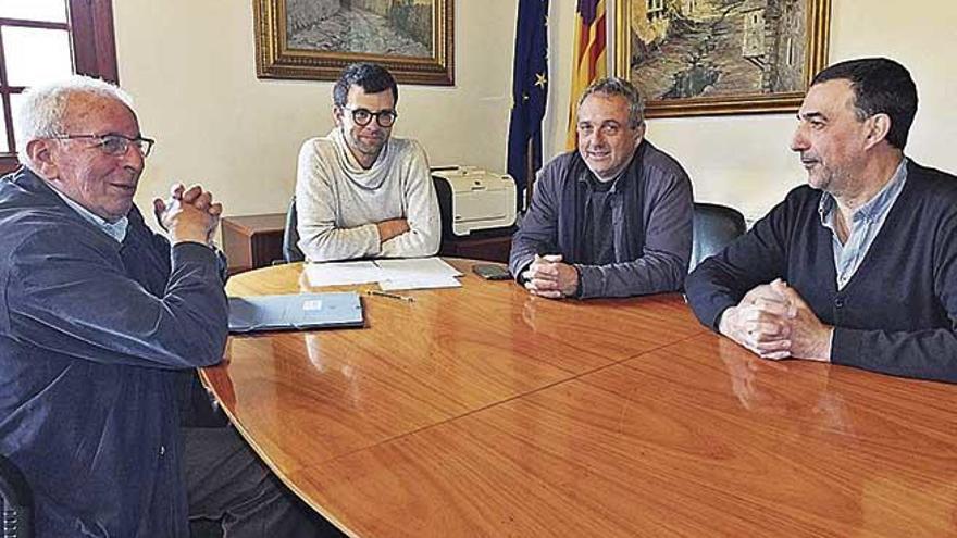 Imagen de la reuniÃ³n constituyente de la mesa del agua de SÃ³ller que se celebrÃ³ ayer.