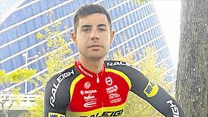 Mora agranda su palmarés y conquista la Elite Circuit Series