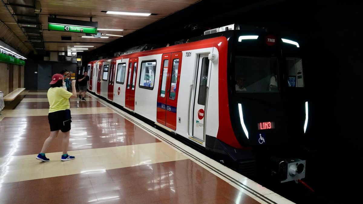 El metro de Barcelona completa la sustitución de los convoyes con amianto de la L3