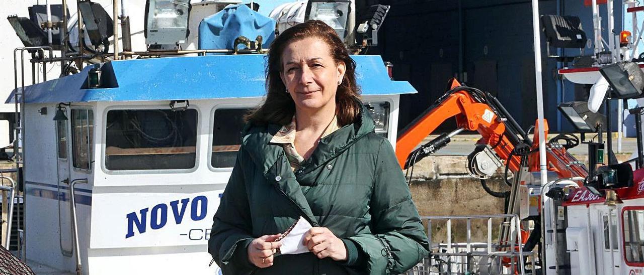 Elvira Larriba, ayer en el puerto del Berbés, muy cerca de la sede de Stella Maris en Portocultura.