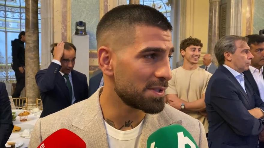 Topuria reta a Crawford a una pelea de boxeo y da por seguro de que le ganaría