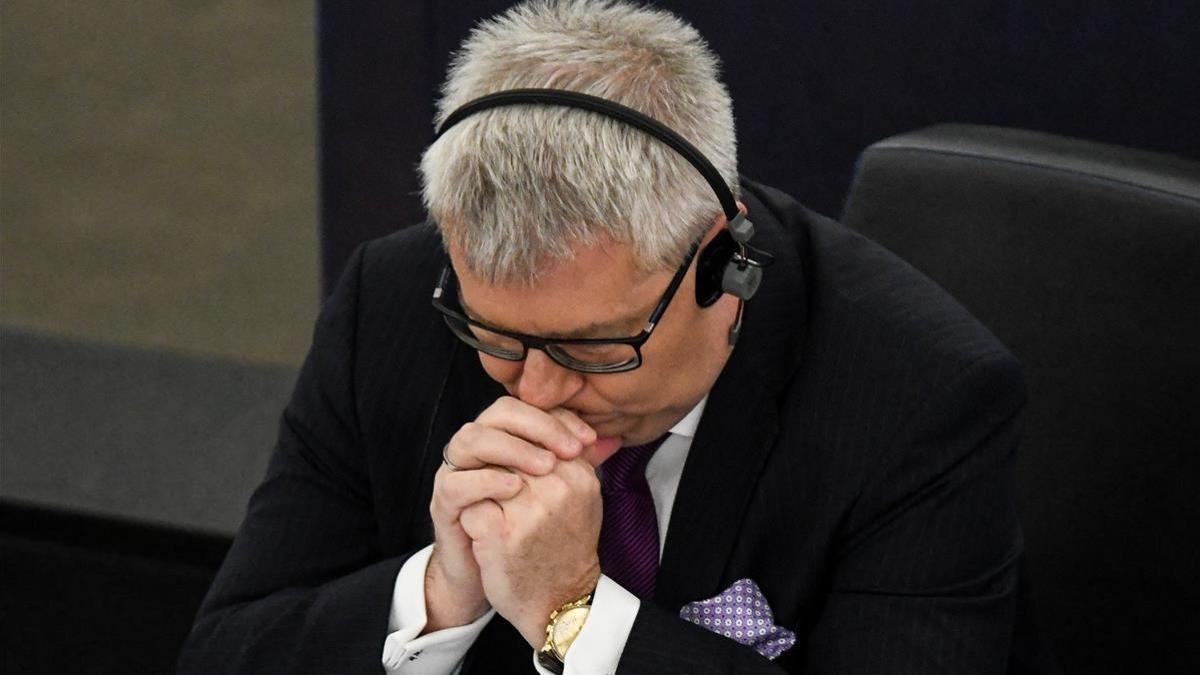 Ryszard Czarnecki, el vicepresidente cesado, en la sesión del Parlamento Europeo en Estrasburgo.