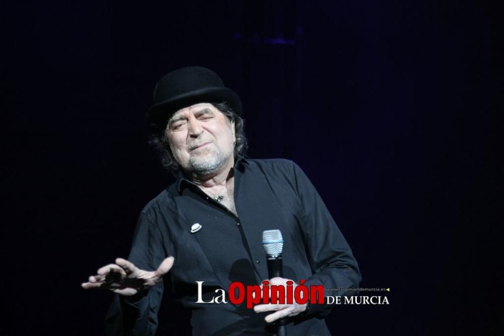 Joaquín Sabina lo niega todo en Murcia.