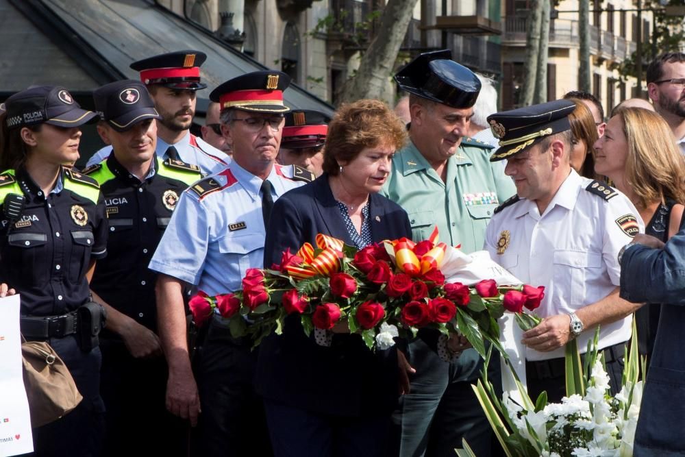 Homenaje en Las Ramblas a las víctimas de los atentados de Cataluña