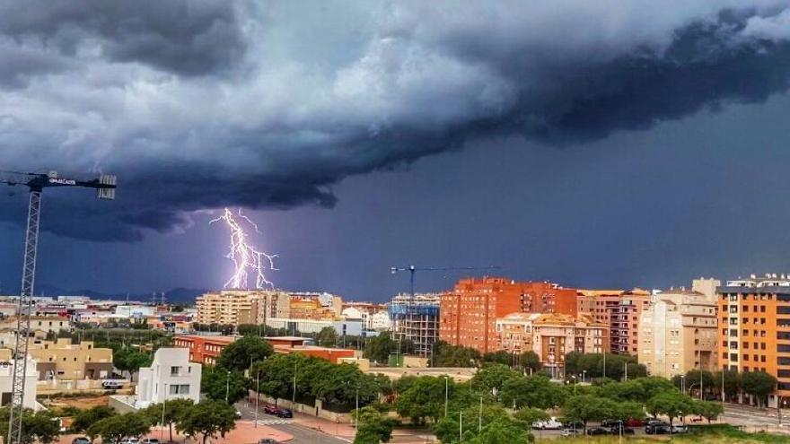 Castellón estará este miércoles en alerta amarilla por tormentas y granizo