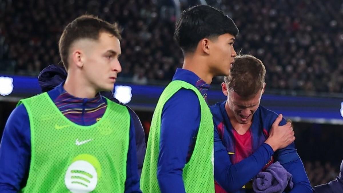 Dro observa como se marcha Olmo lesionado