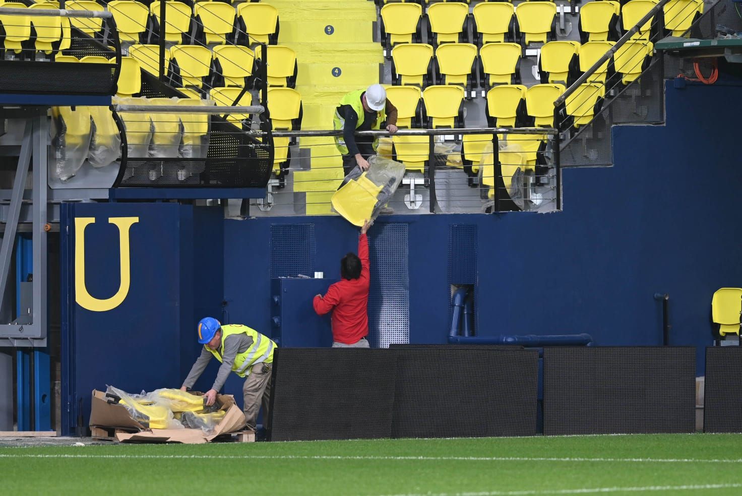 Así ha sido el reencuentro de la plantilla del Villarreal con el 'nuevo' Estadio de la Cerámica