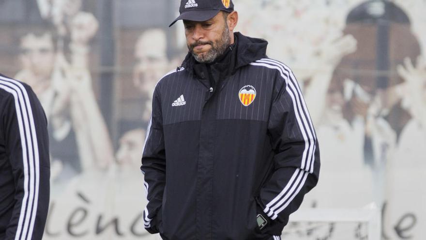 Nuno: &quot;Veo al equipo con la urgencia de ganar y reaccionar&quot;