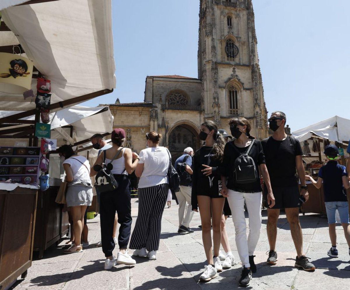 La última edición del mercado, en la plaza de la Catedral, en 2021.