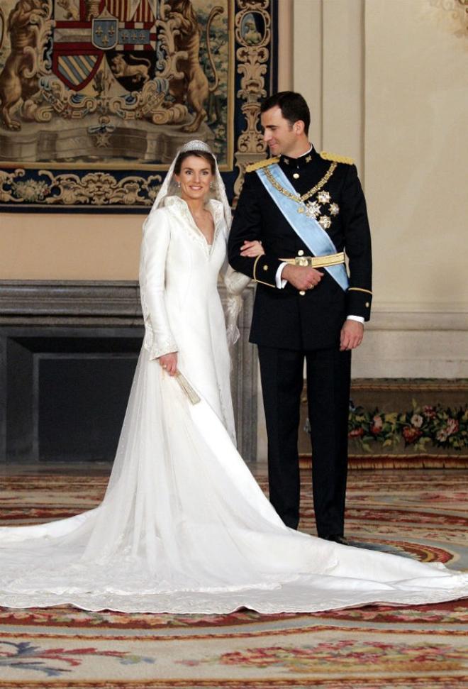 Letizia Ortiz y Felipe VI el día de su boda en 2004