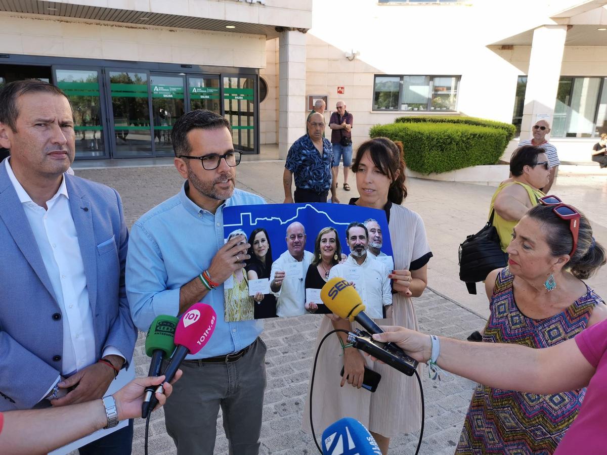 El edil del PSOE en el Ayuntamiento de Antequera. Francisco Calderón, ha pedido la dimisión de la gerente del Hospital comarcal de Antequera.