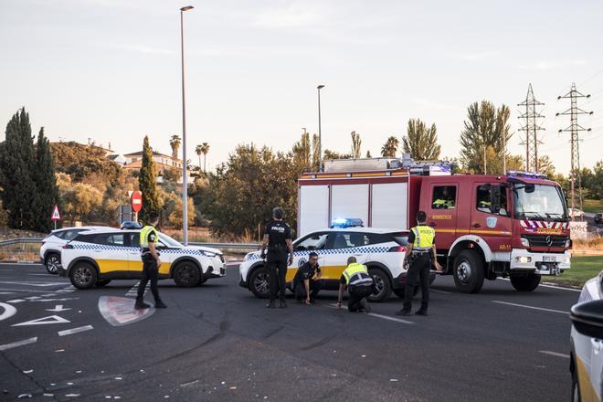 GALERÍA | Accidente en la rotonda del hotel Barceló V Centenario