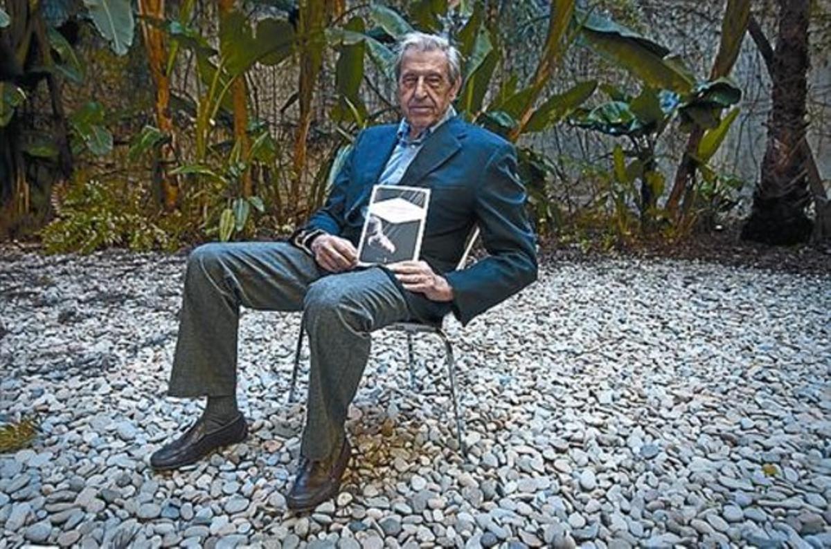 Antoni Serra Ramoneda, ahir, a la Casa del Llibre de Barcelona. Antoni Serra Ramoneda, ahir, a la Casa del Llibre de Barcelona.