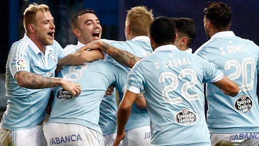 Los jugadores del Celta celebran uno de los goles del encuentro // REUTERS