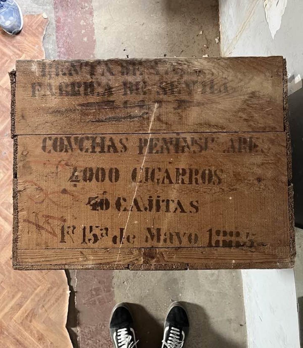 La caja de tabaco de 1885.