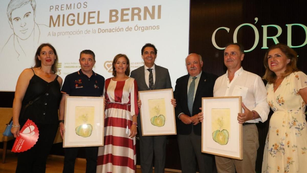 Los premios Miguel Berni reconocen a Rafael Cremades, a los taxistas y a Francisco Navarro