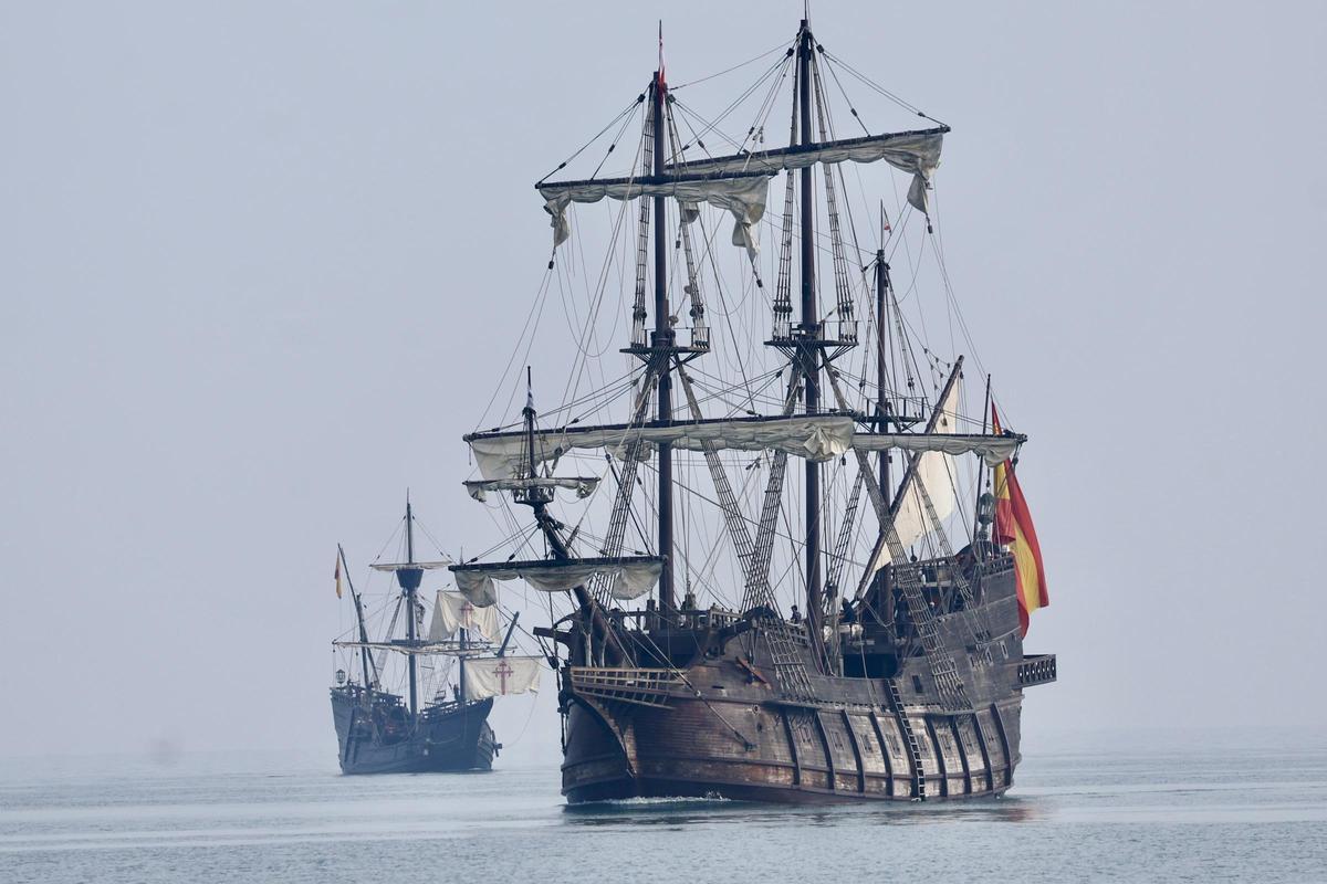 Así ha sido la llegada de los barcos de Escala a Castelló al Grau