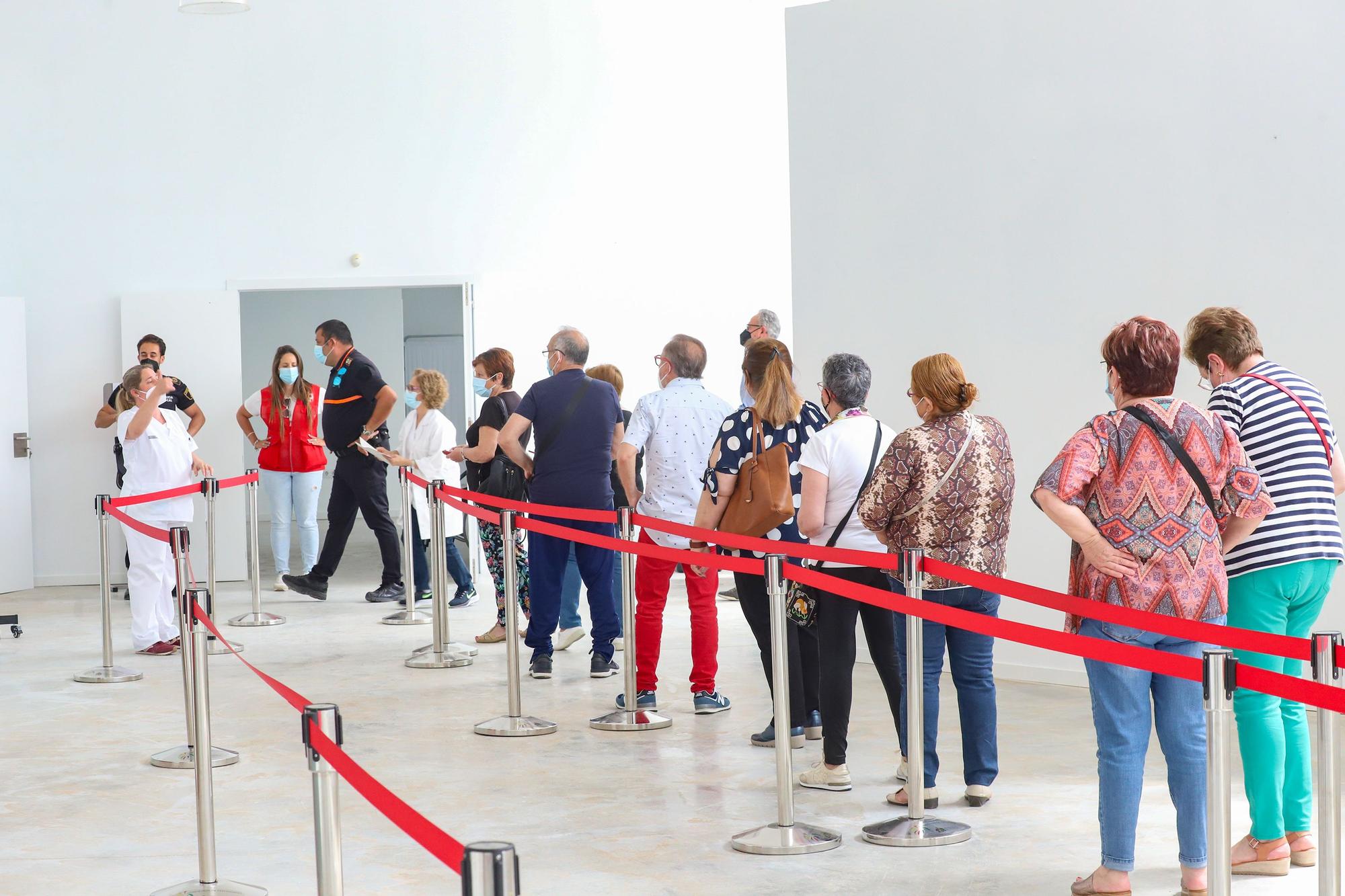 Arranca la vacunación masiva en la Vega Baja