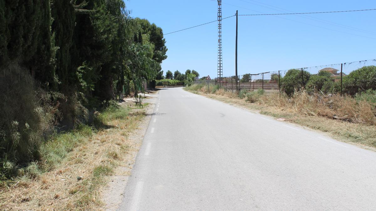 Desbroce en el Camino de Vera que une la pedanía de El Esparragal con Lorca.